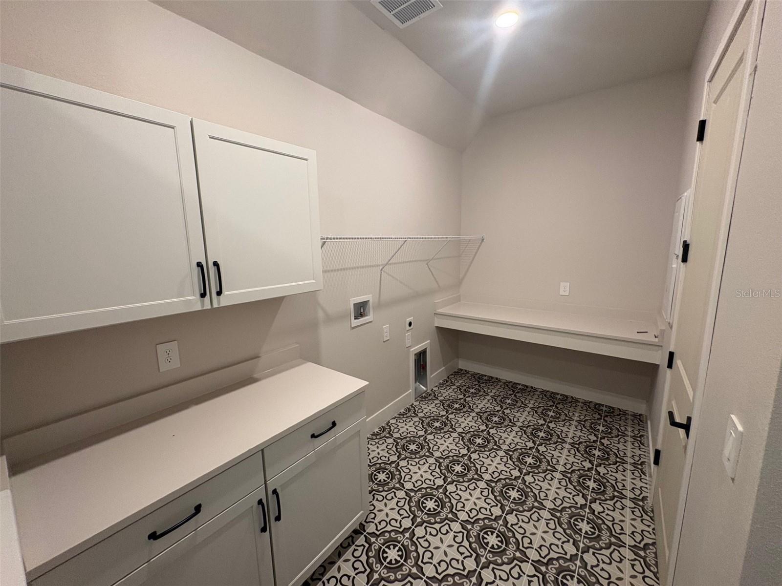 LAKEVIEW CROSSING - Residential