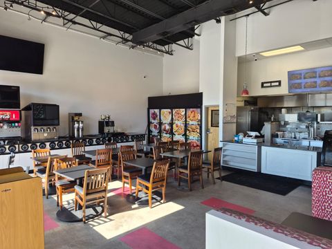 Tiny photo for 7609 Us Highway 441, Leesburg, FL 34788 (MLS # O6367735)