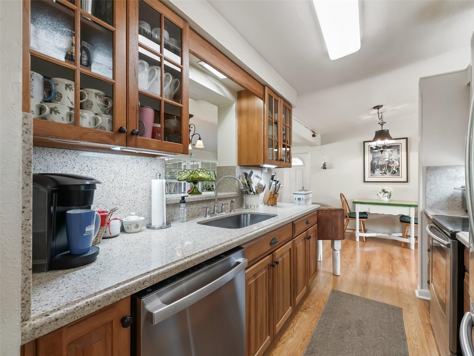 TRACYS PT DEV LAKE PANA - Residential