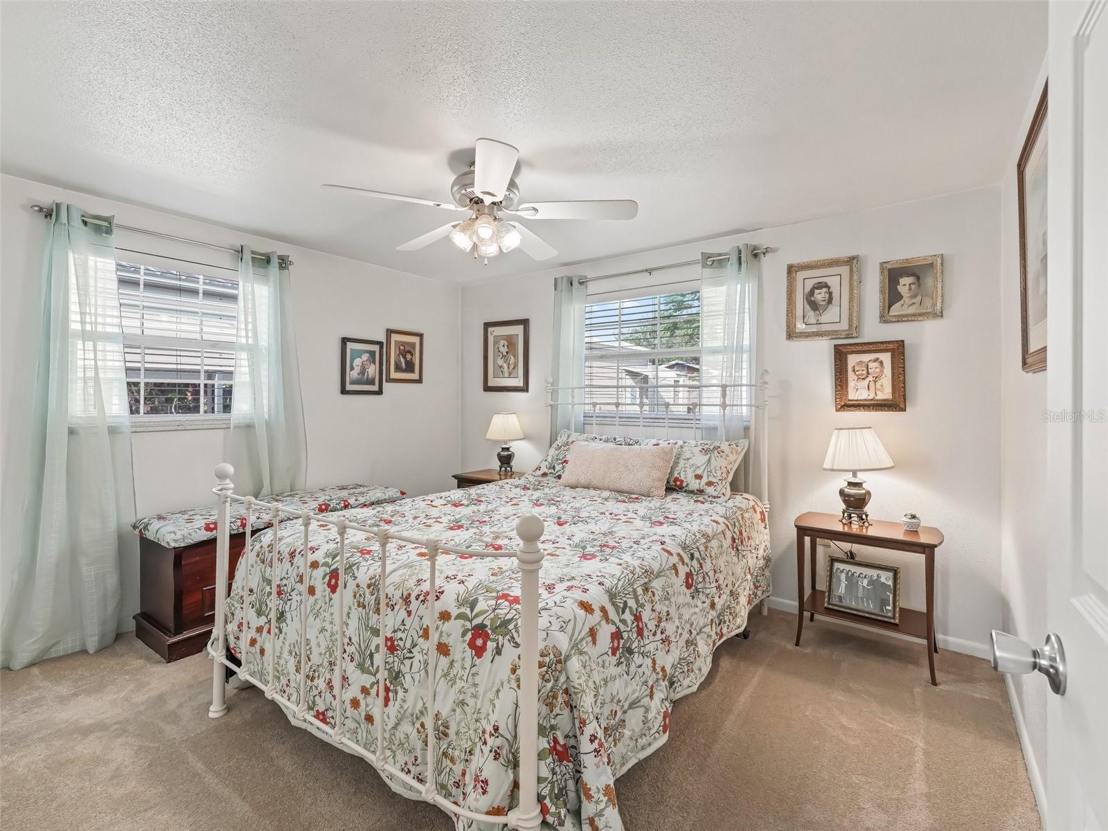 TRACYS PT DEV LAKE PANA - Residential