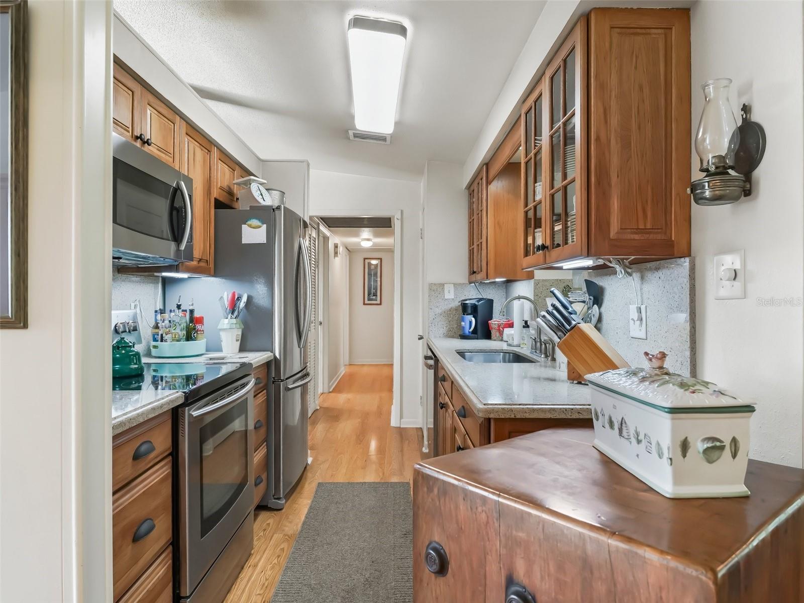 TRACYS PT DEV LAKE PANA - Residential