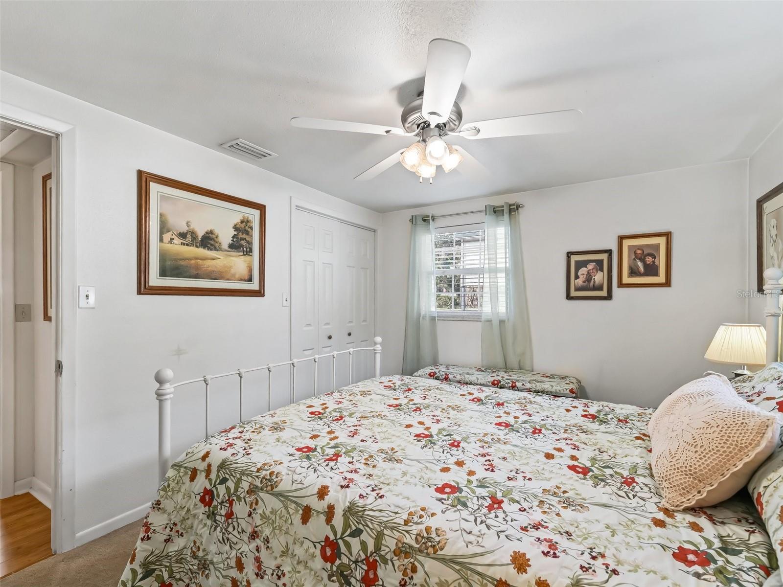 TRACYS PT DEV LAKE PANA - Residential