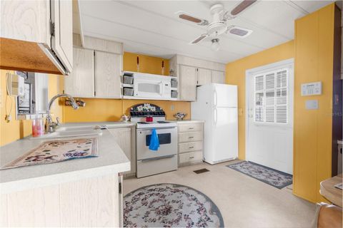 Manufactured Home in ZEPHYRHILLS FL 35050 CARL AVENUE 12.jpg