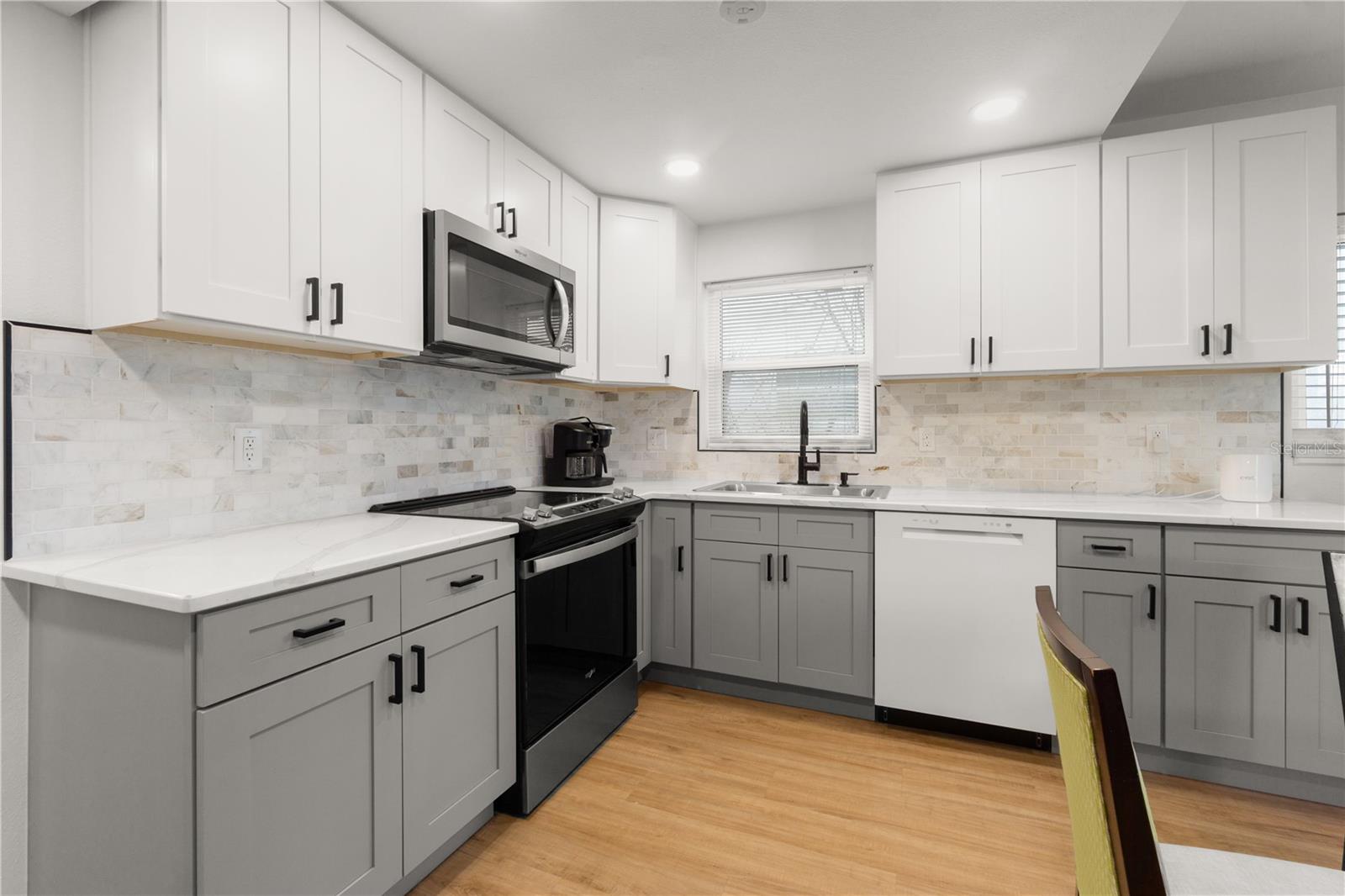 DON CE-SAR PLACE - Residential Lease