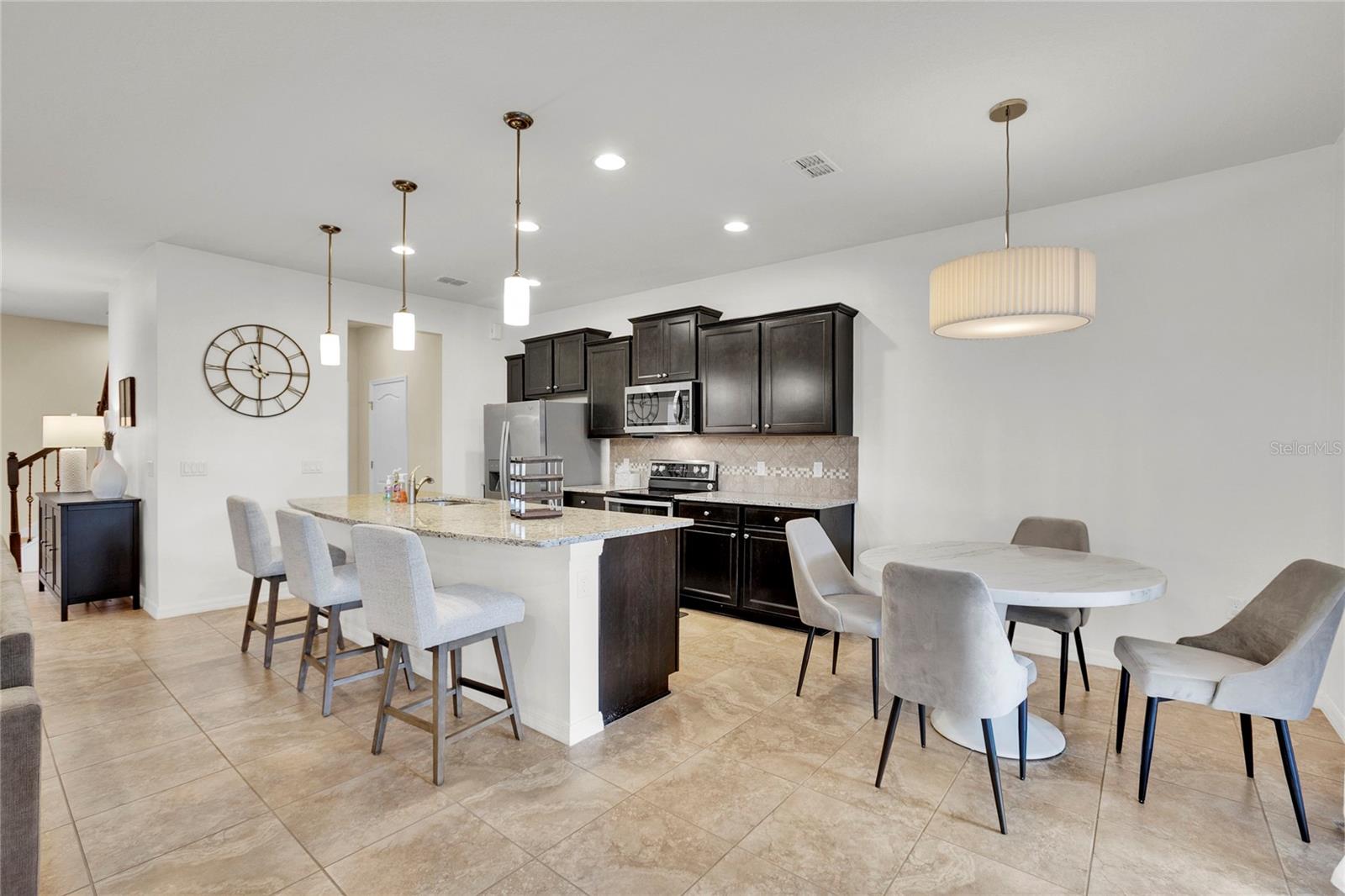 VERANDA/BELLA TRAE - Residential Lease