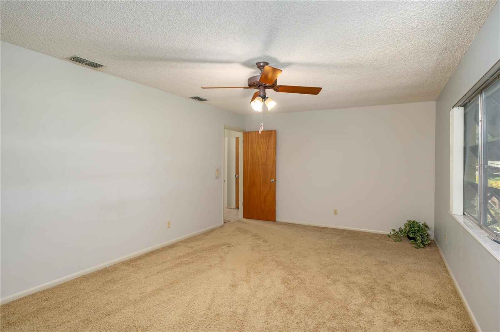 SPRING PINES - Residential