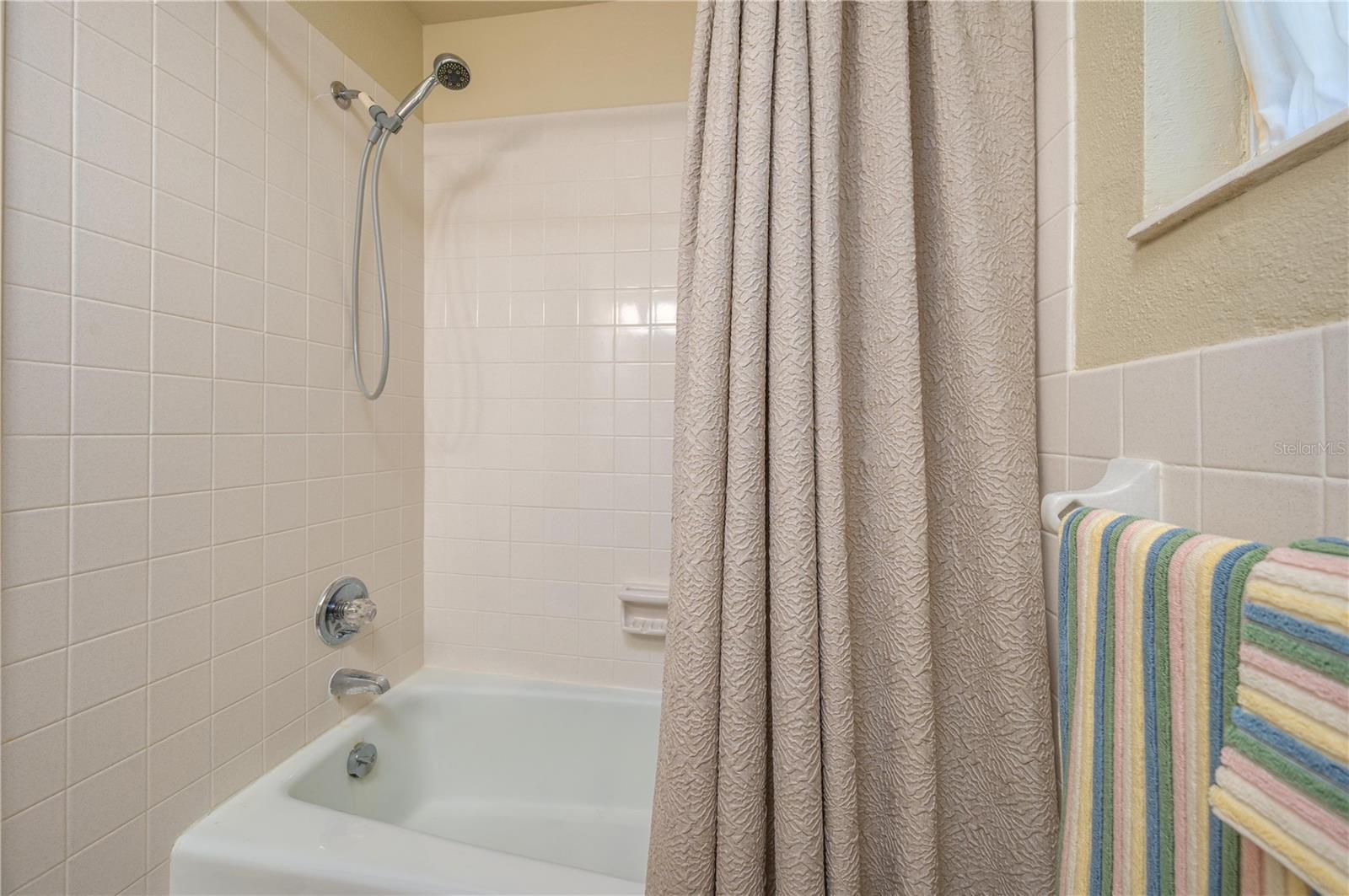 SPRING PINES - Residential