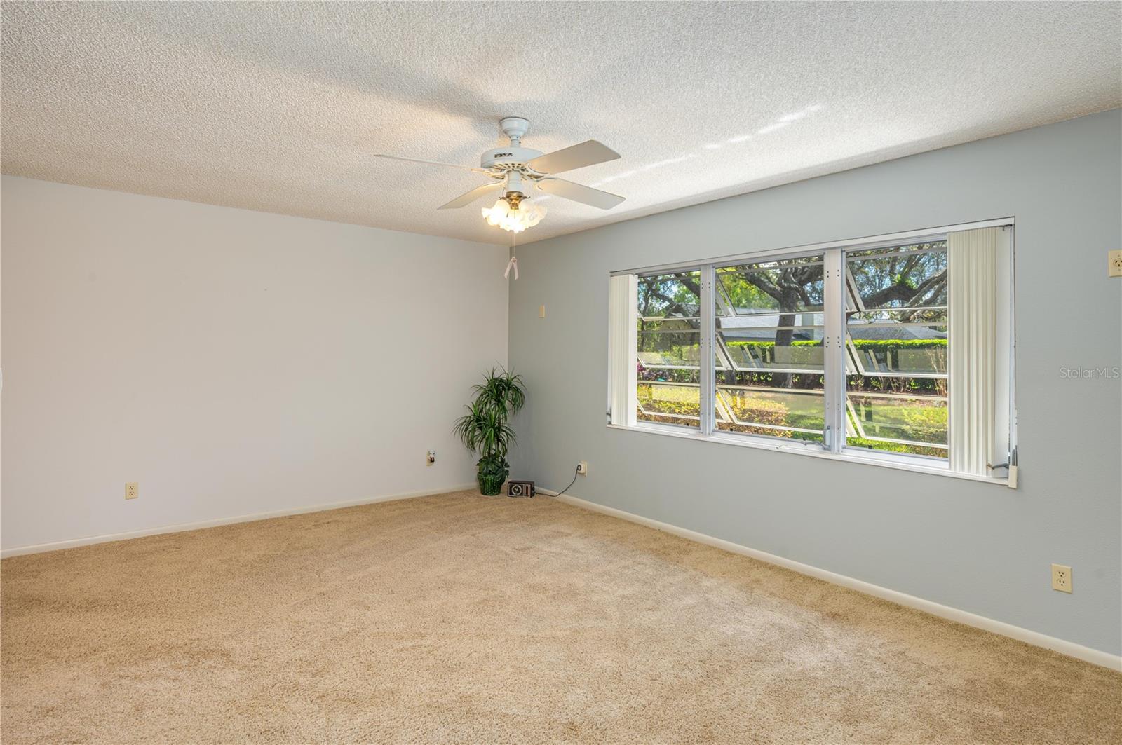 SPRING PINES - Residential