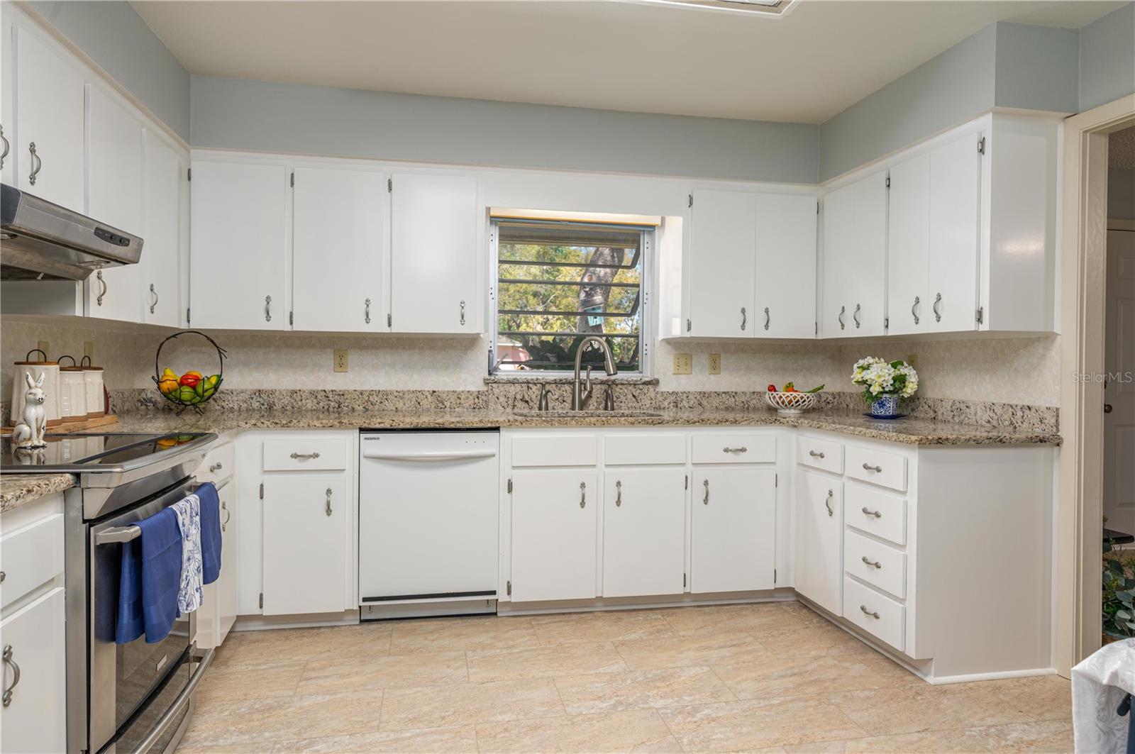 SPRING PINES - Residential