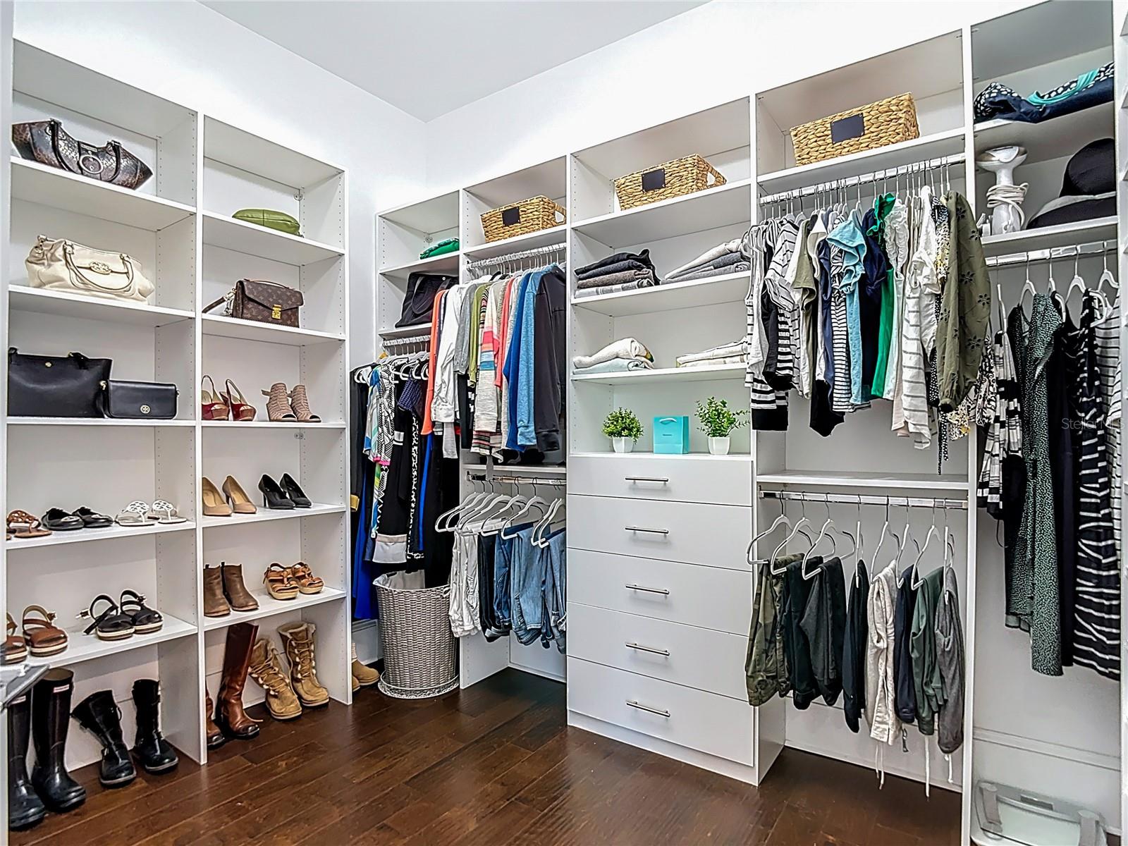 PICADILLY - Residential