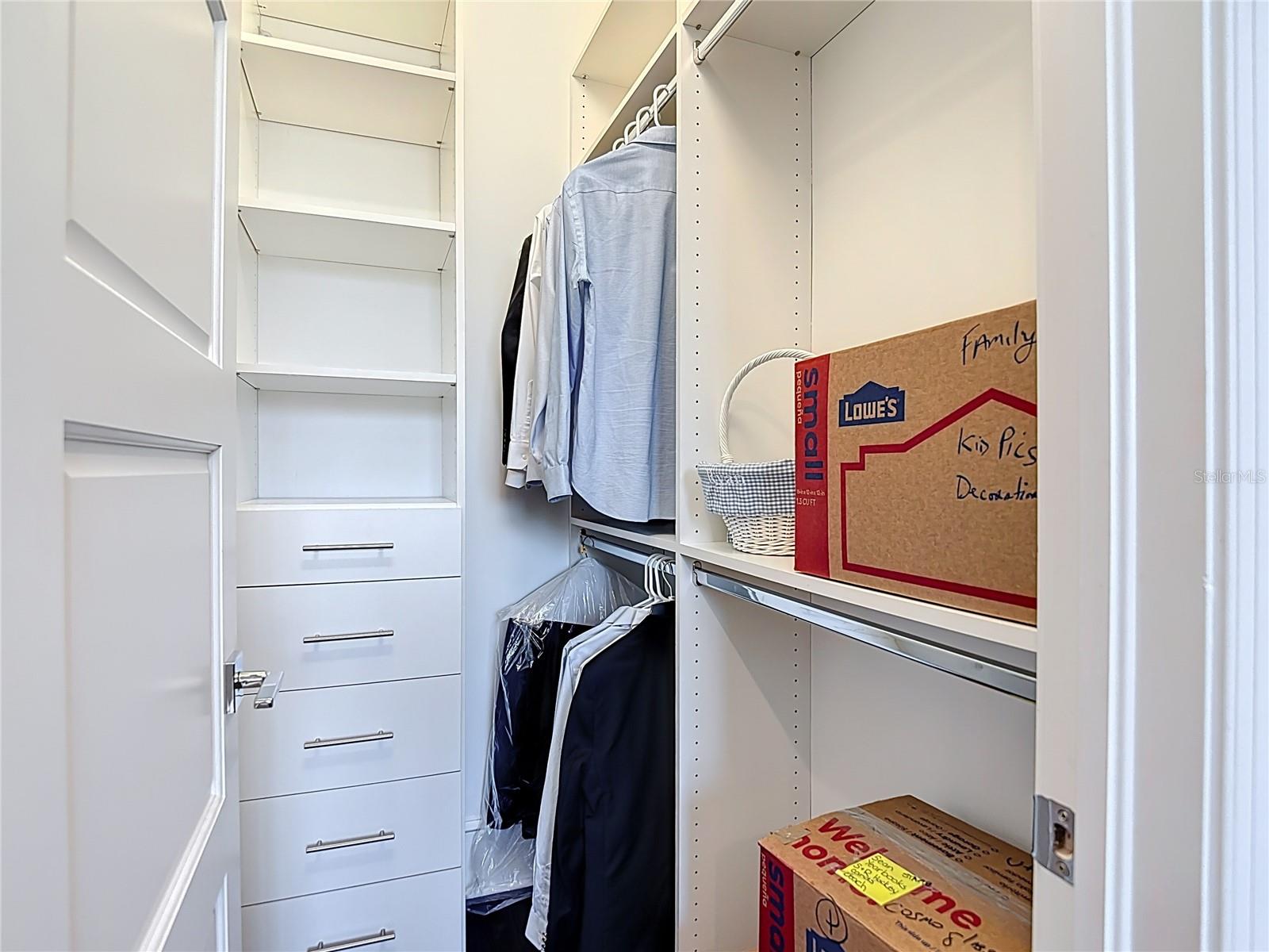 PICADILLY - Residential