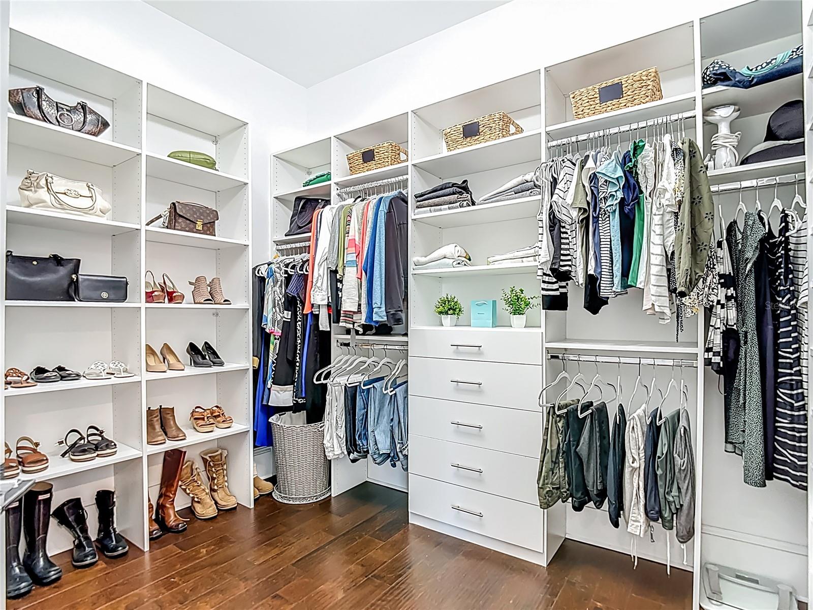 PICADILLY - Residential