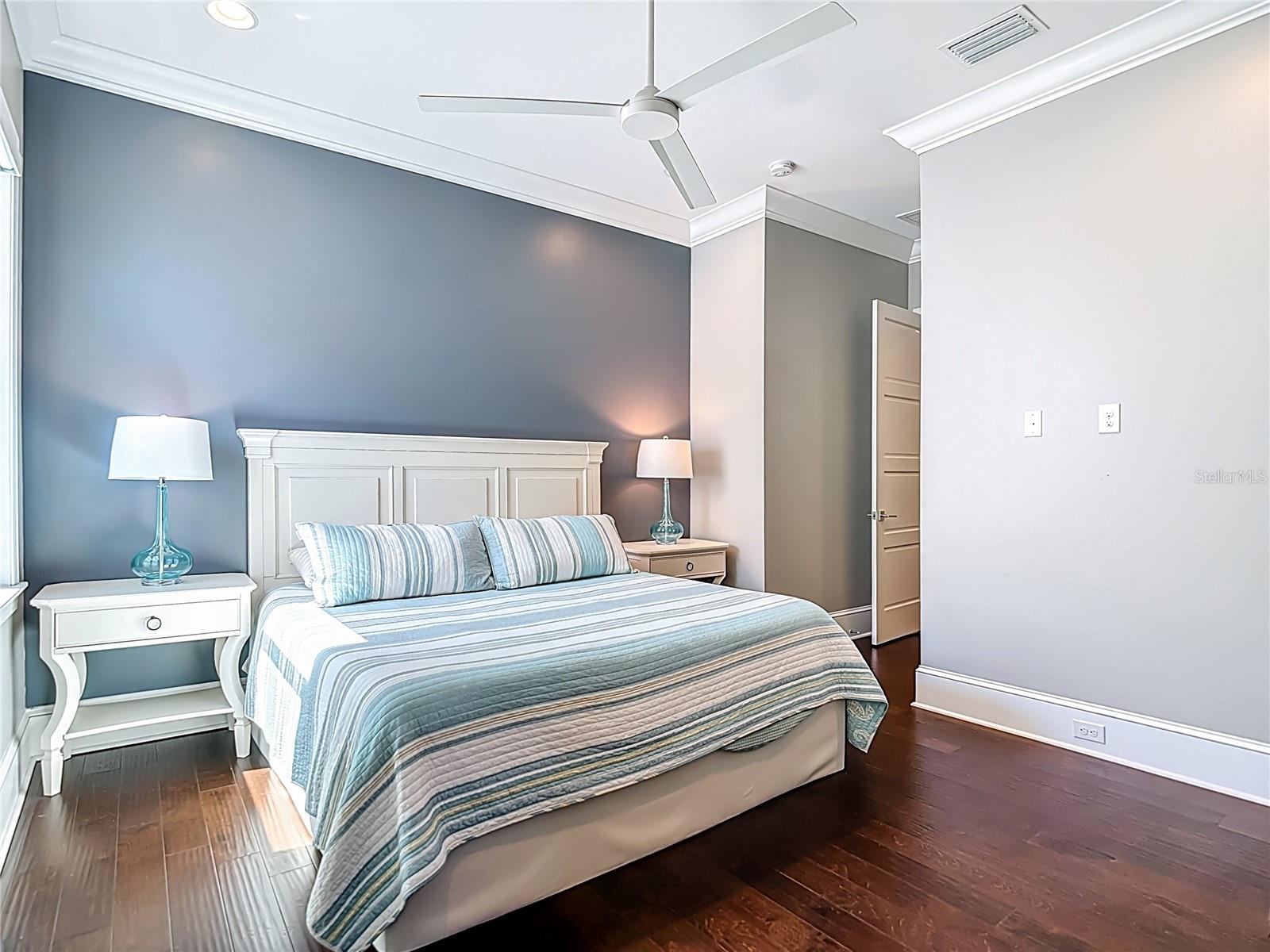 PICADILLY - Residential