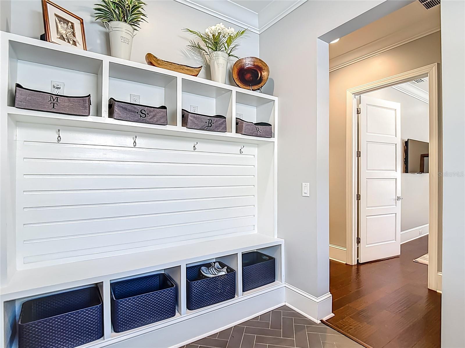 PICADILLY - Residential