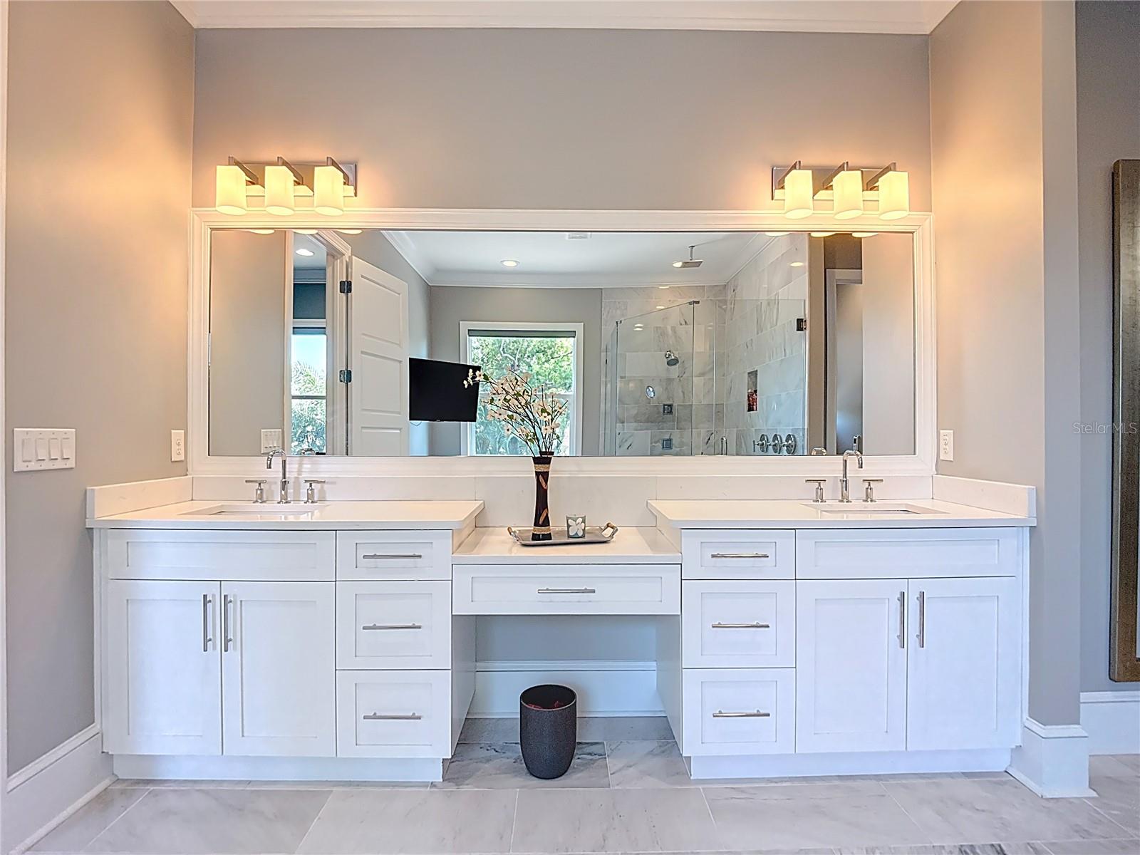 PICADILLY - Residential