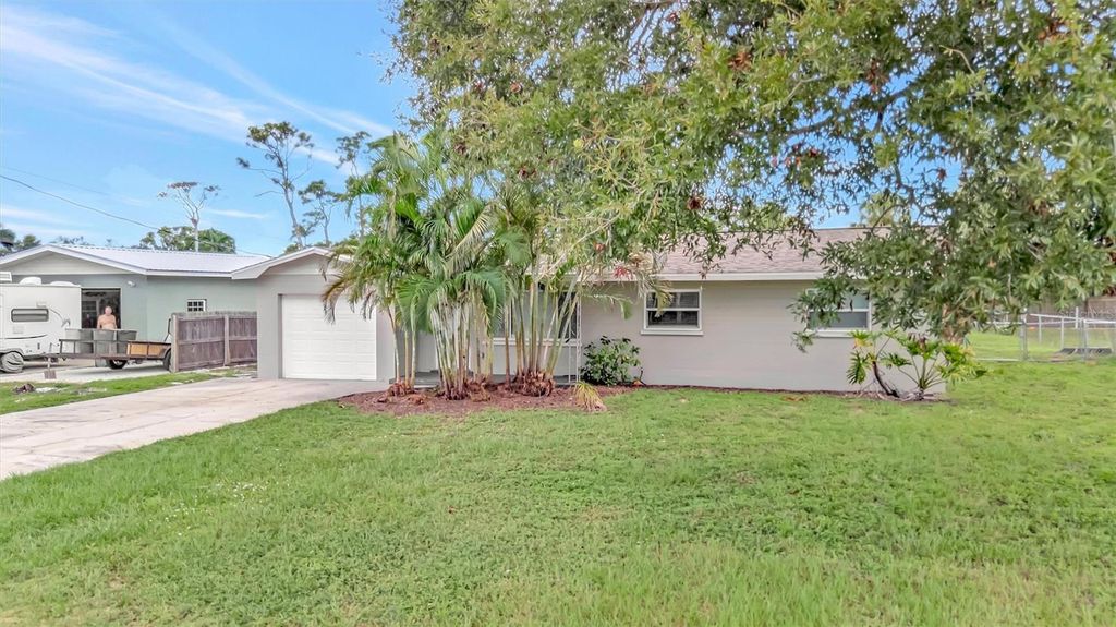 Photo of 3816 1st Avenue W, Bradenton, FL 34205 (MLS # A4662350)