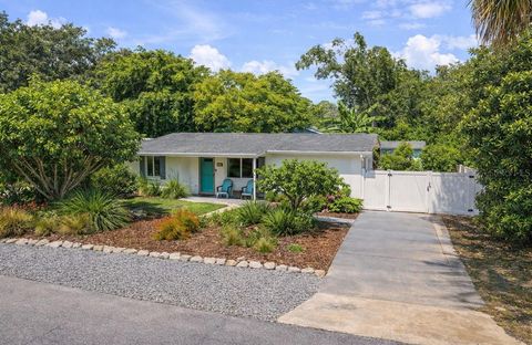 115 ORANGE AVENUE EDGEWATER FL 32132