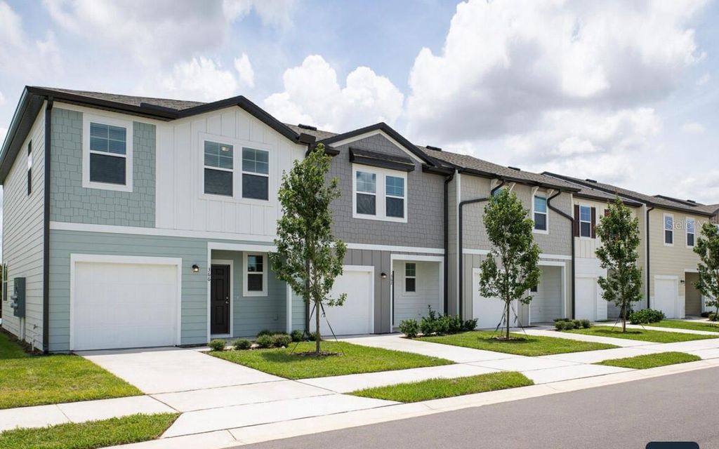 Photo of 1105 Merrill Street, Davenport, FL 33837 (MLS # O6400875)