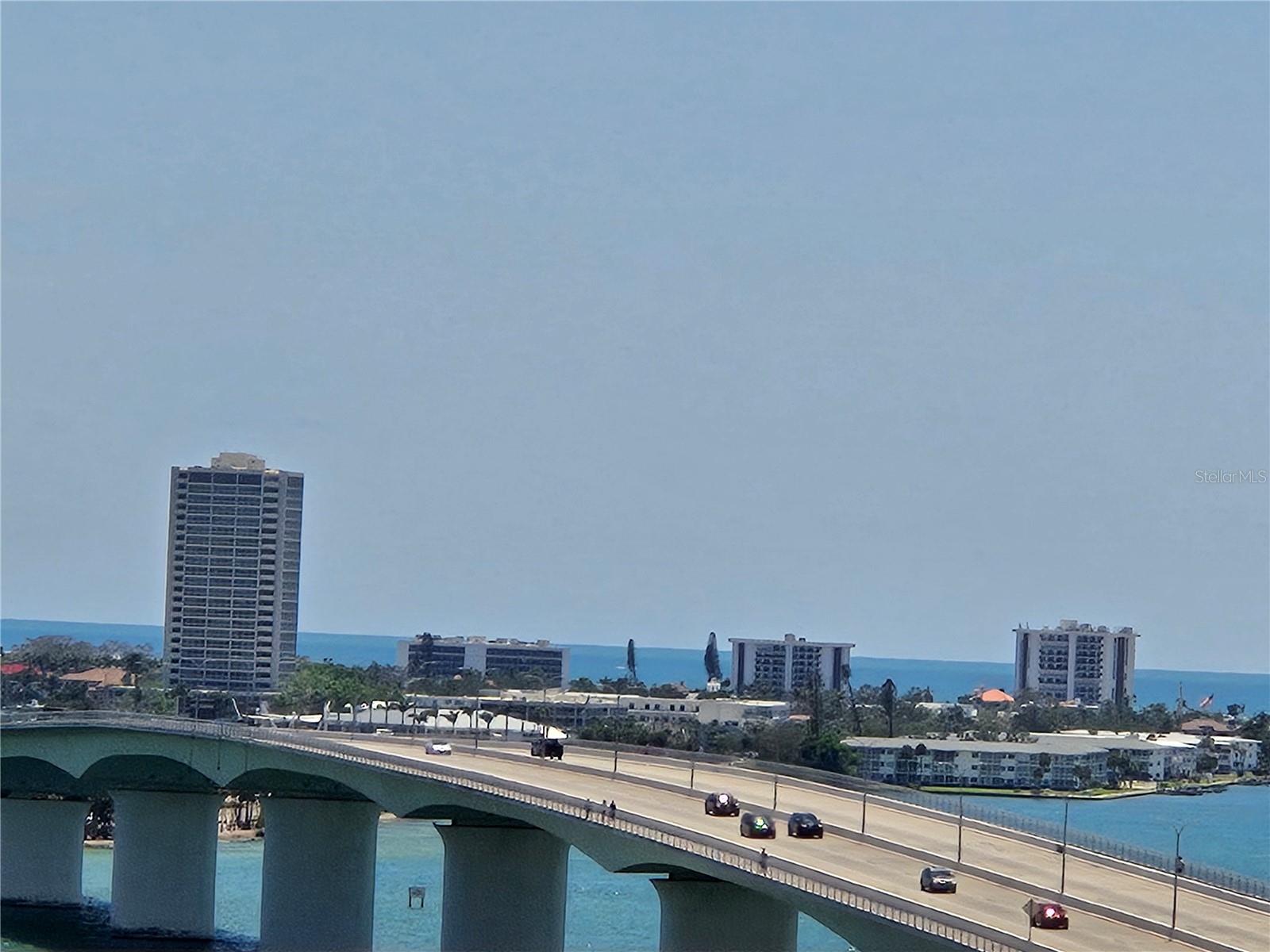 THE TOWER RESIDENCES - Residential