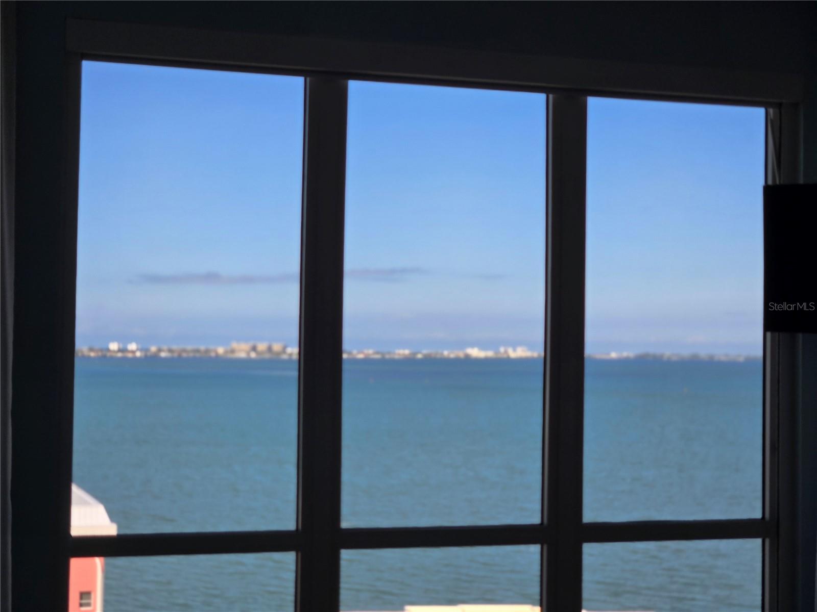 THE TOWER RESIDENCES - Residential