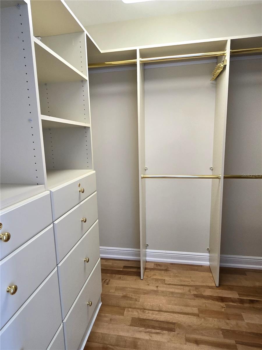 THE TOWER RESIDENCES - Residential