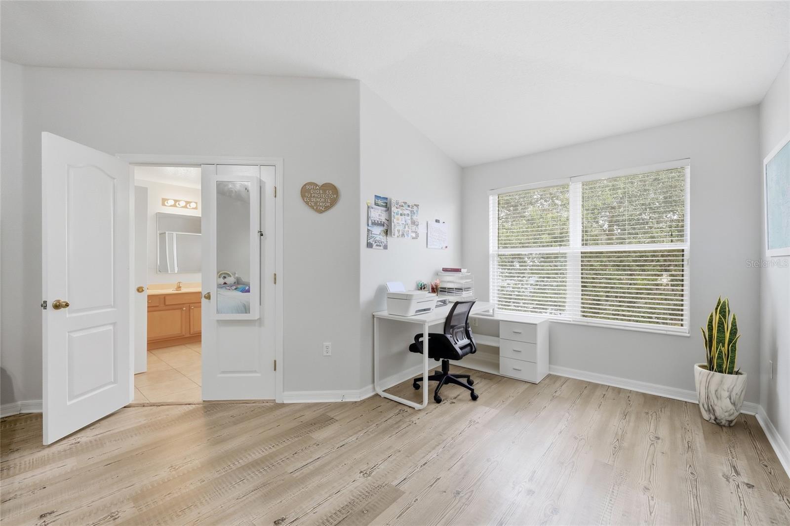 MOSS PARK RDG - Residential