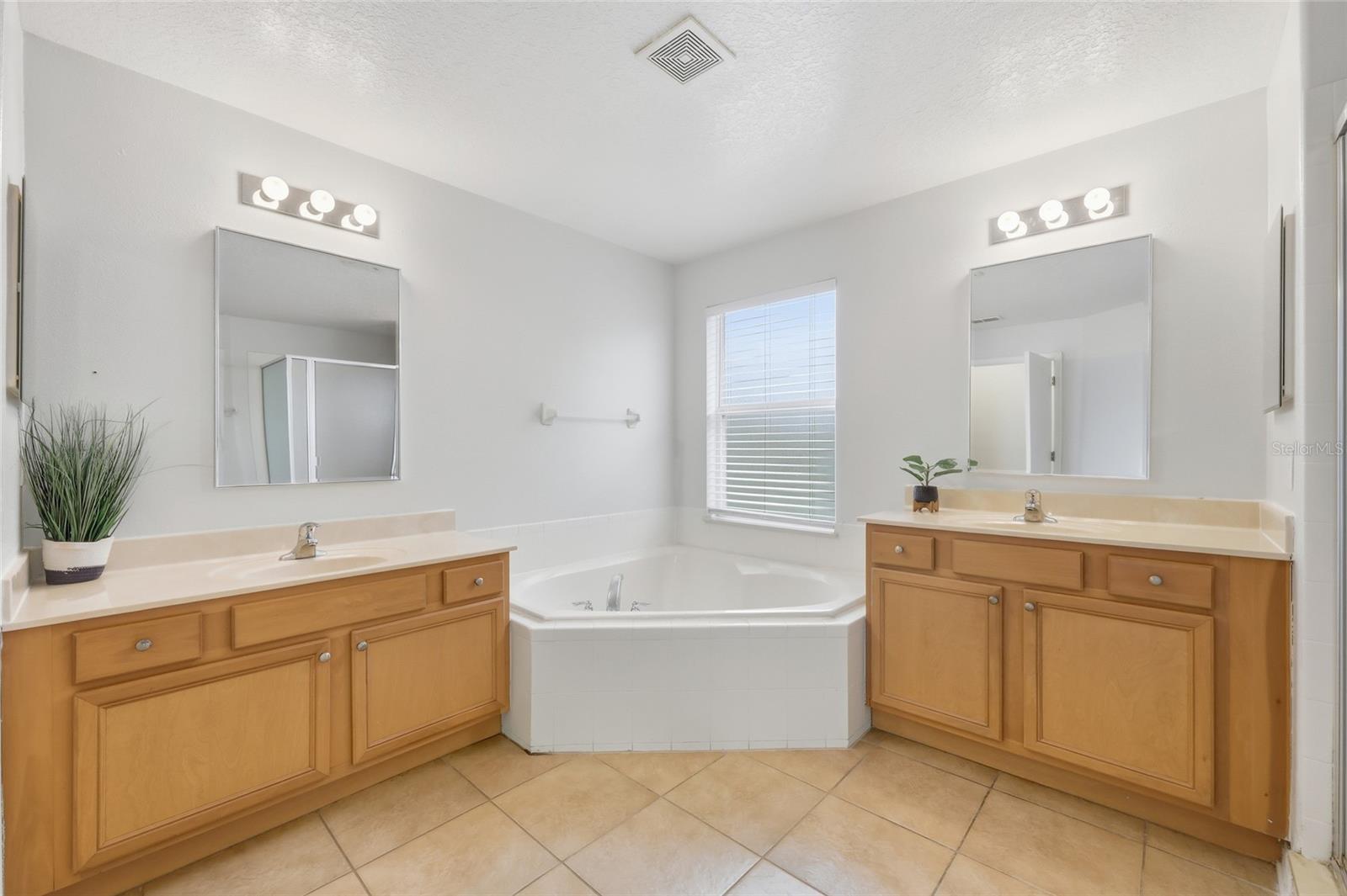 MOSS PARK RDG - Residential