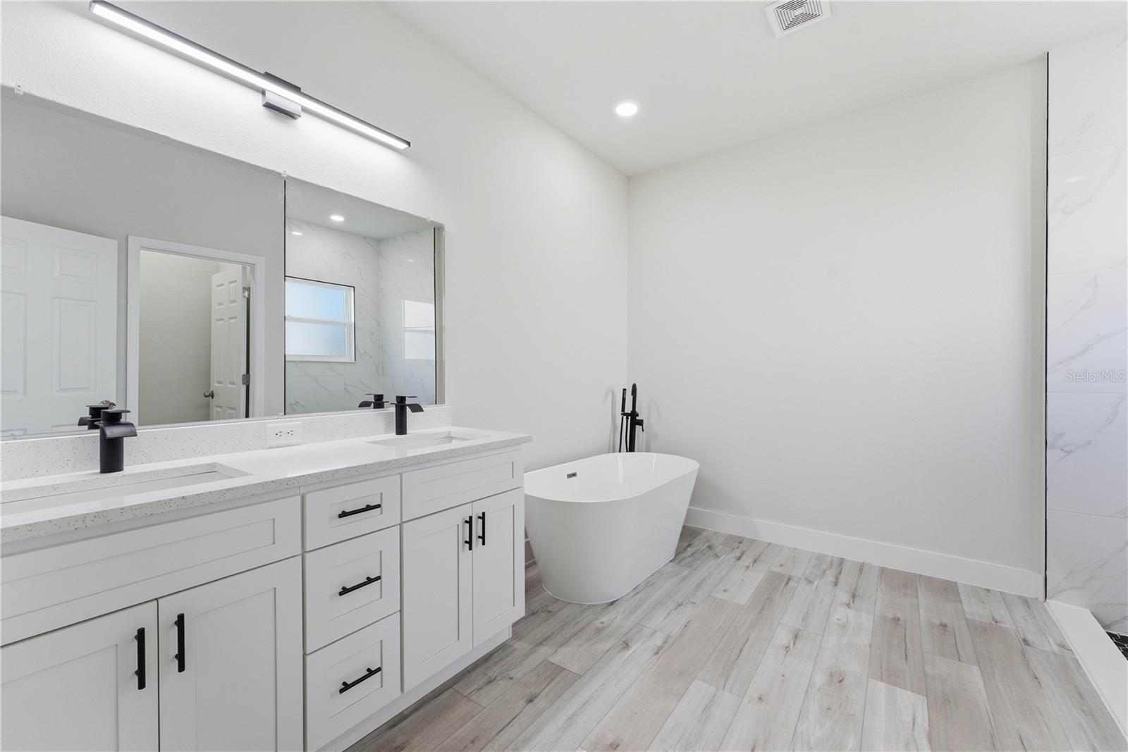 MARION OAKS UN SEVEN - Residential