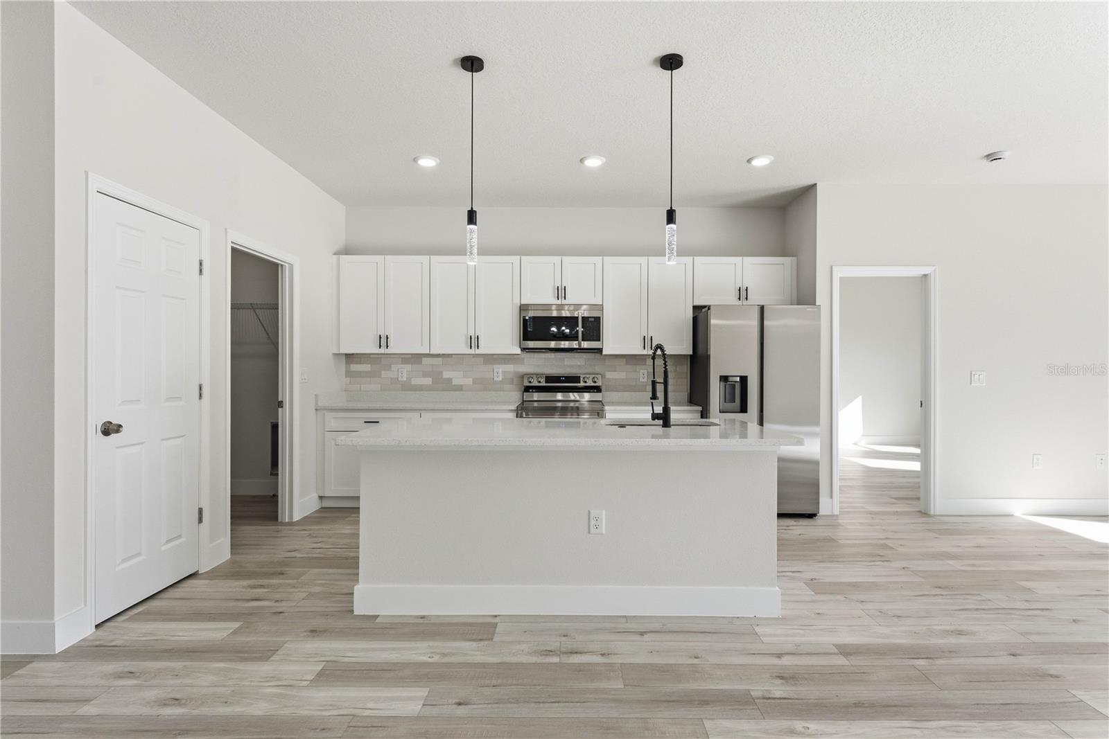 MARION OAKS UN SEVEN - Residential