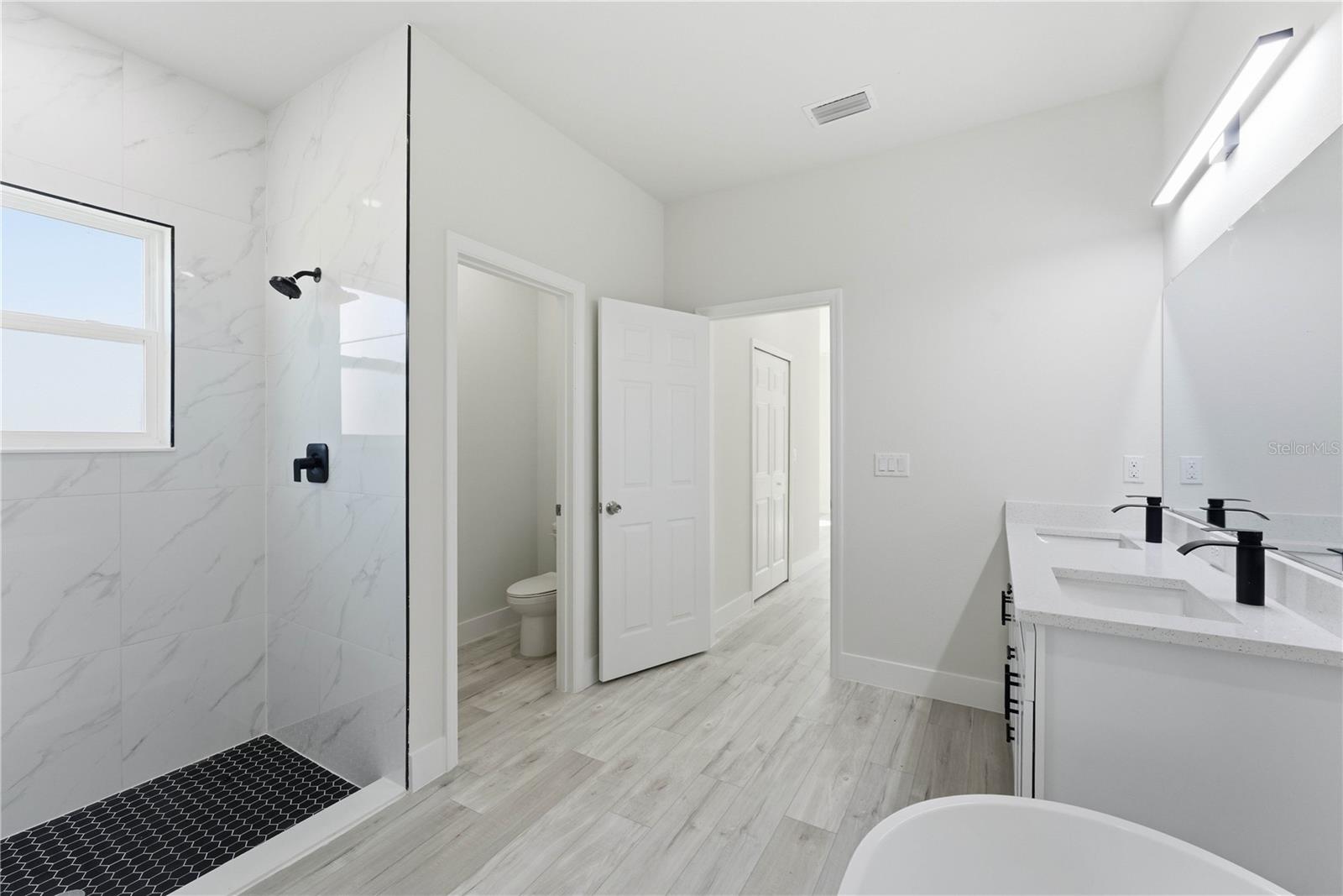 MARION OAKS UN SEVEN - Residential