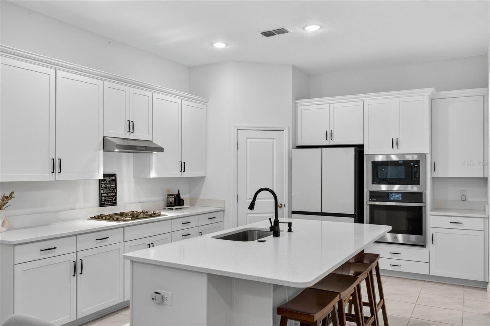 SAN SEBASTIAN RESERVE - Residential