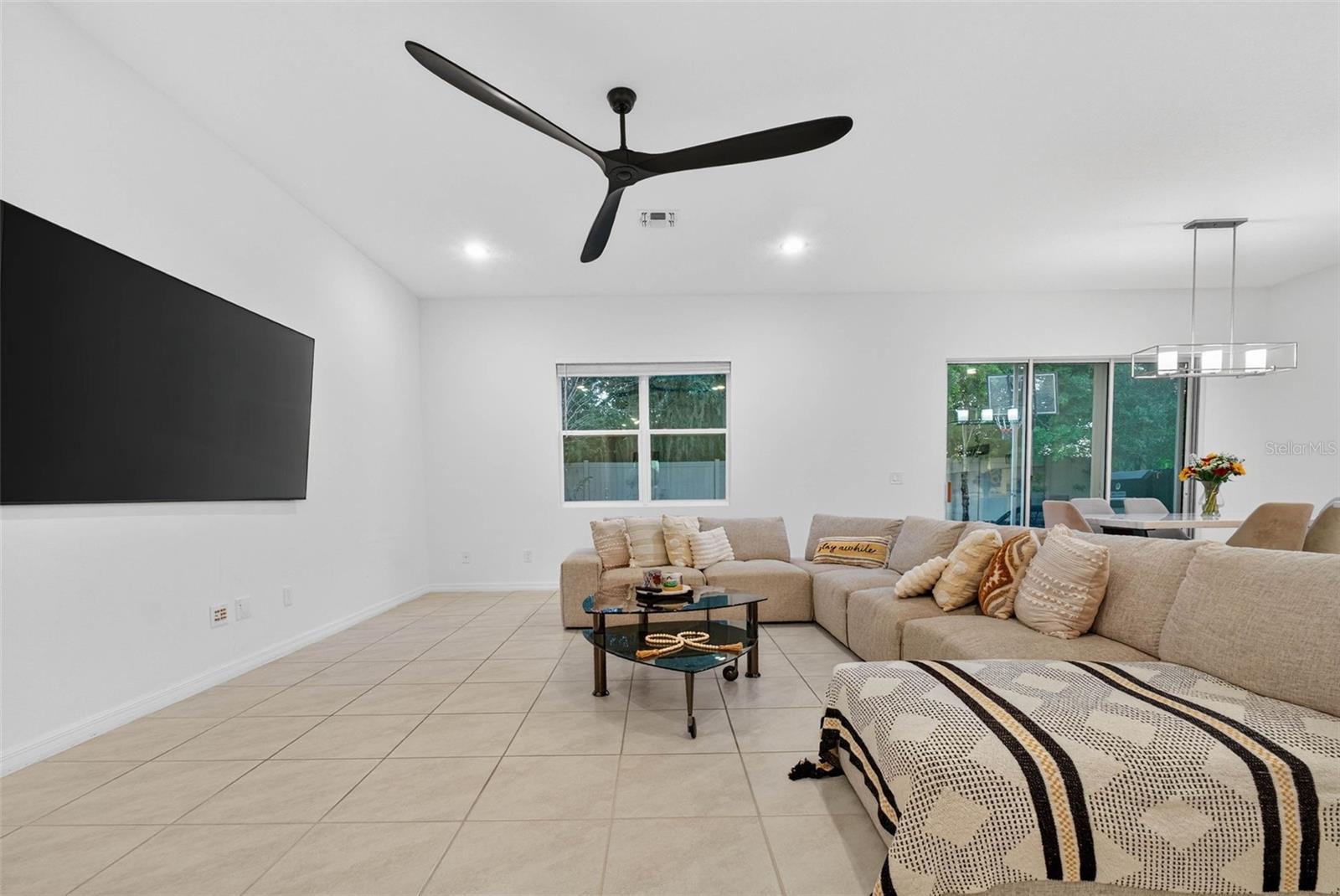 SAN SEBASTIAN RESERVE - Residential