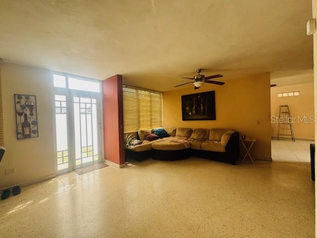 VILLA CAROLINA - Residential