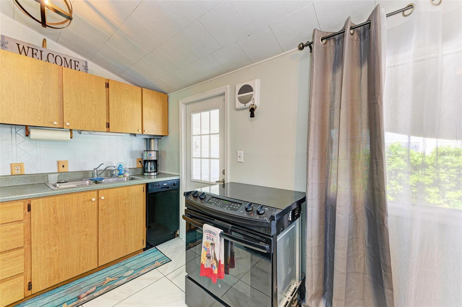 TRI-PAR ESTATES - Residential