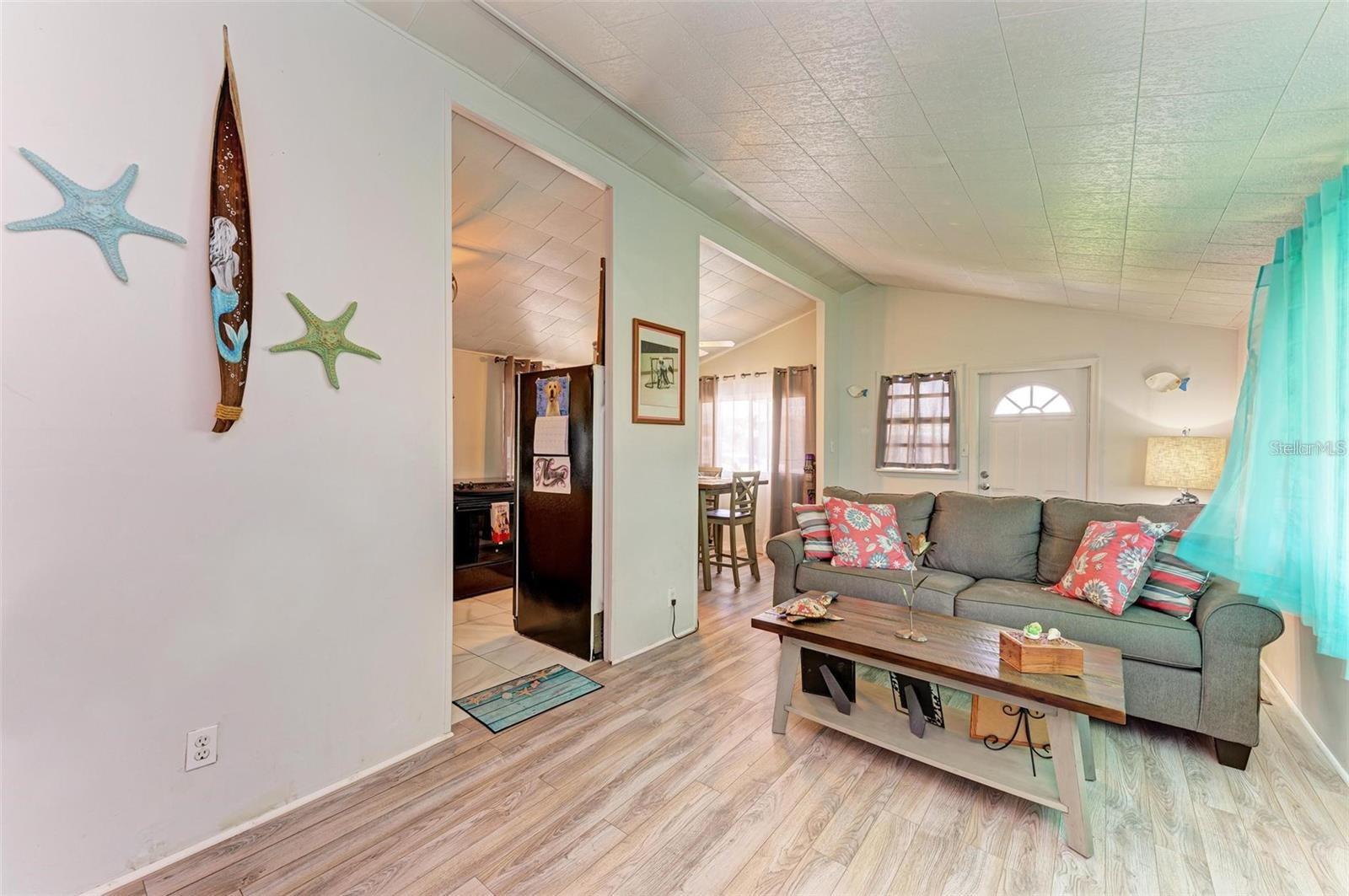 TRI-PAR ESTATES - Residential