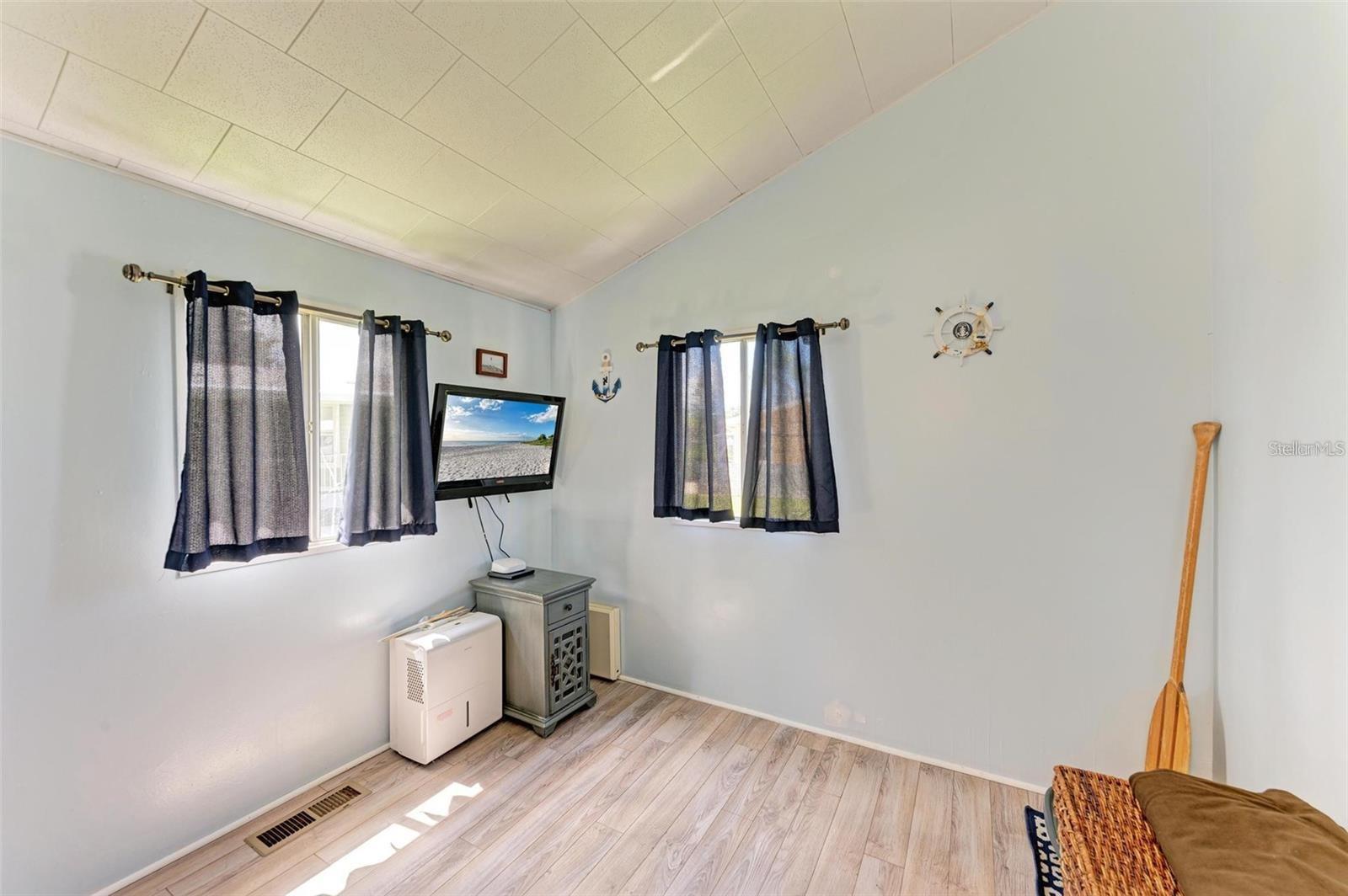 TRI-PAR ESTATES - Residential