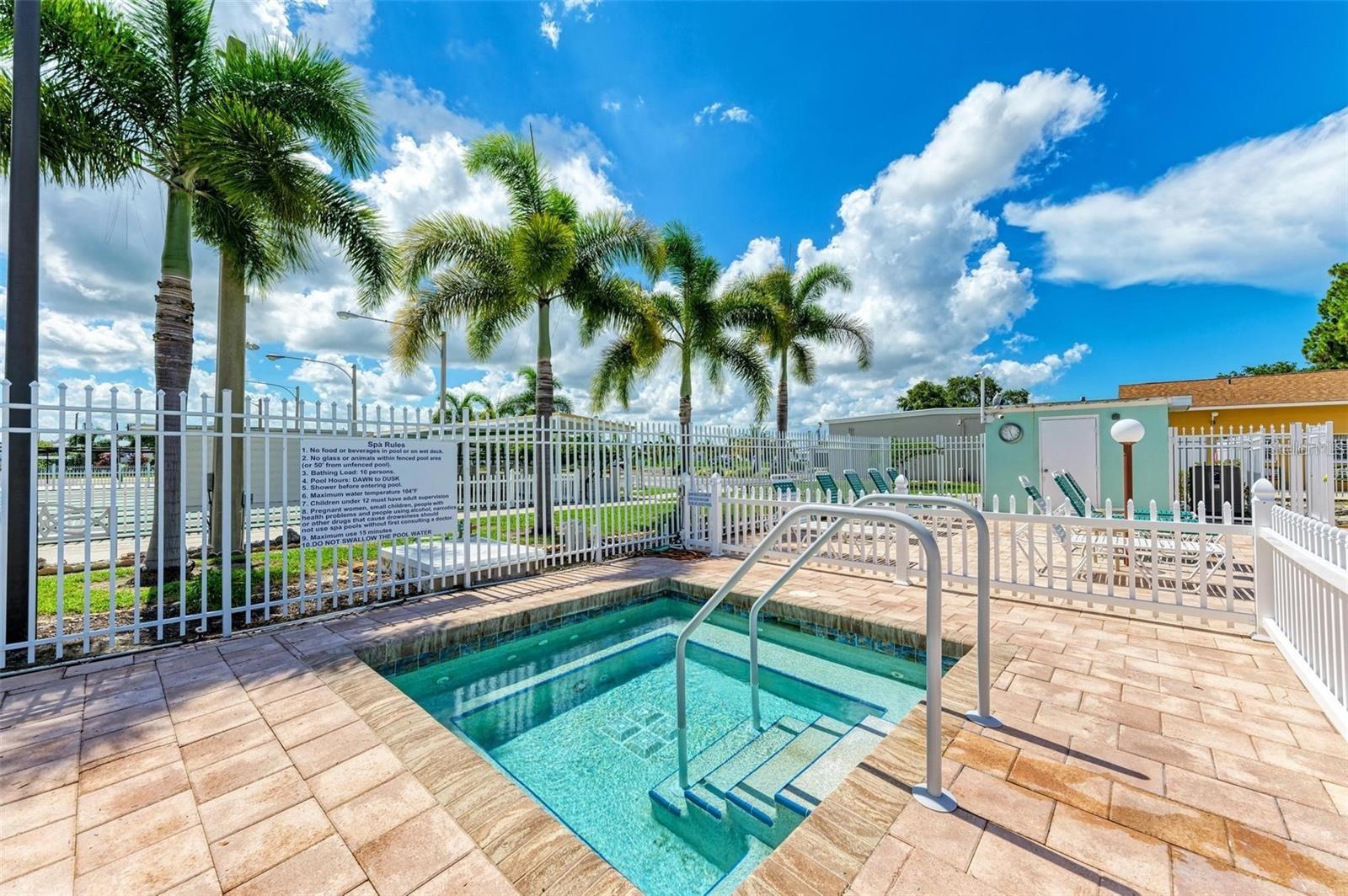 TRI-PAR ESTATES - Residential