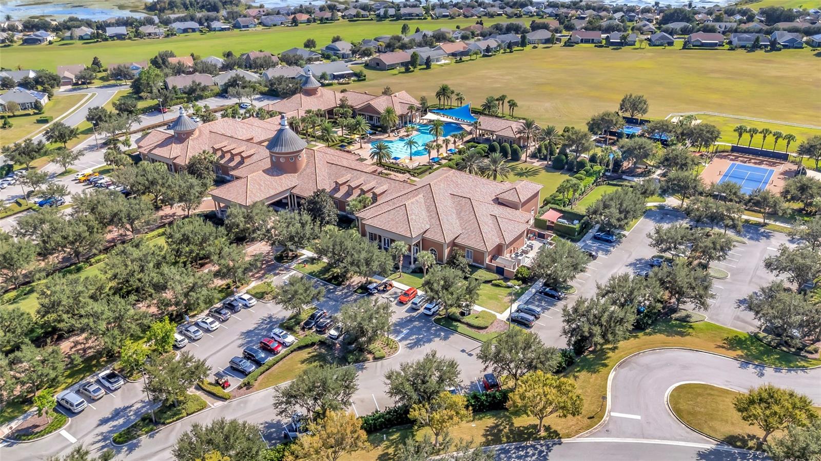 CASCADES/GROVELAND PH 2 - Residential