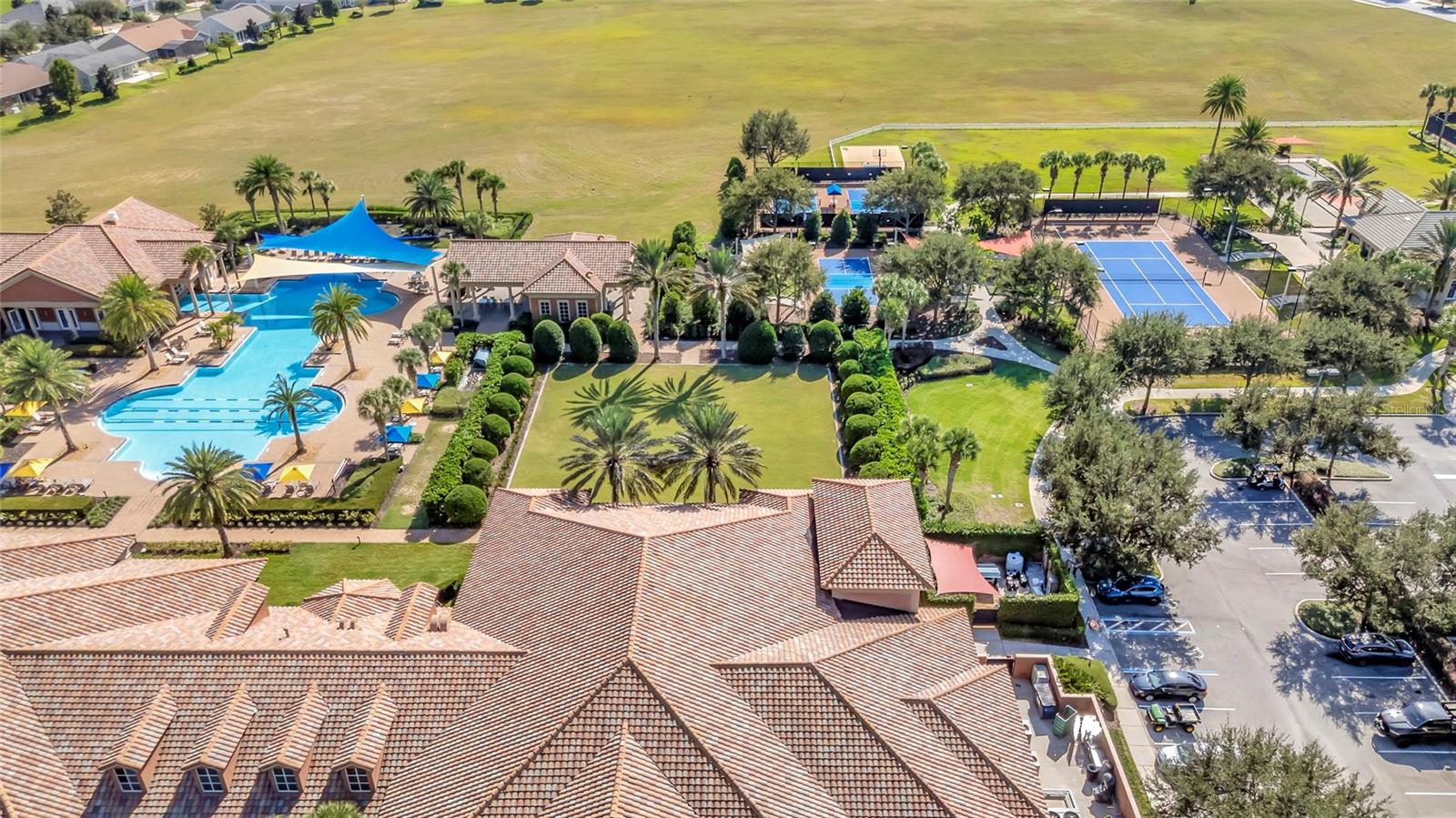 CASCADES/GROVELAND PH 2 - Residential