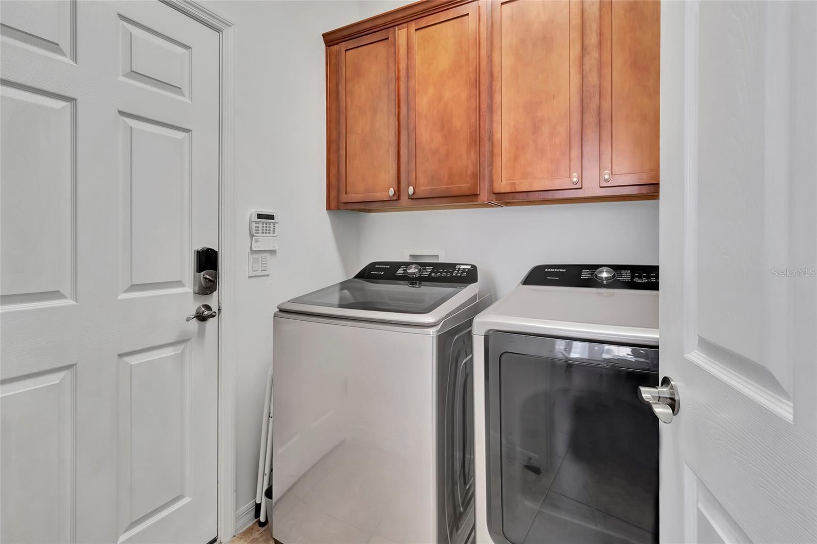 CASCADES/GROVELAND PH 2 - Residential