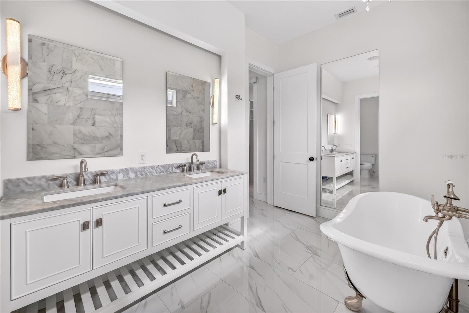 OAKLYN - Residential