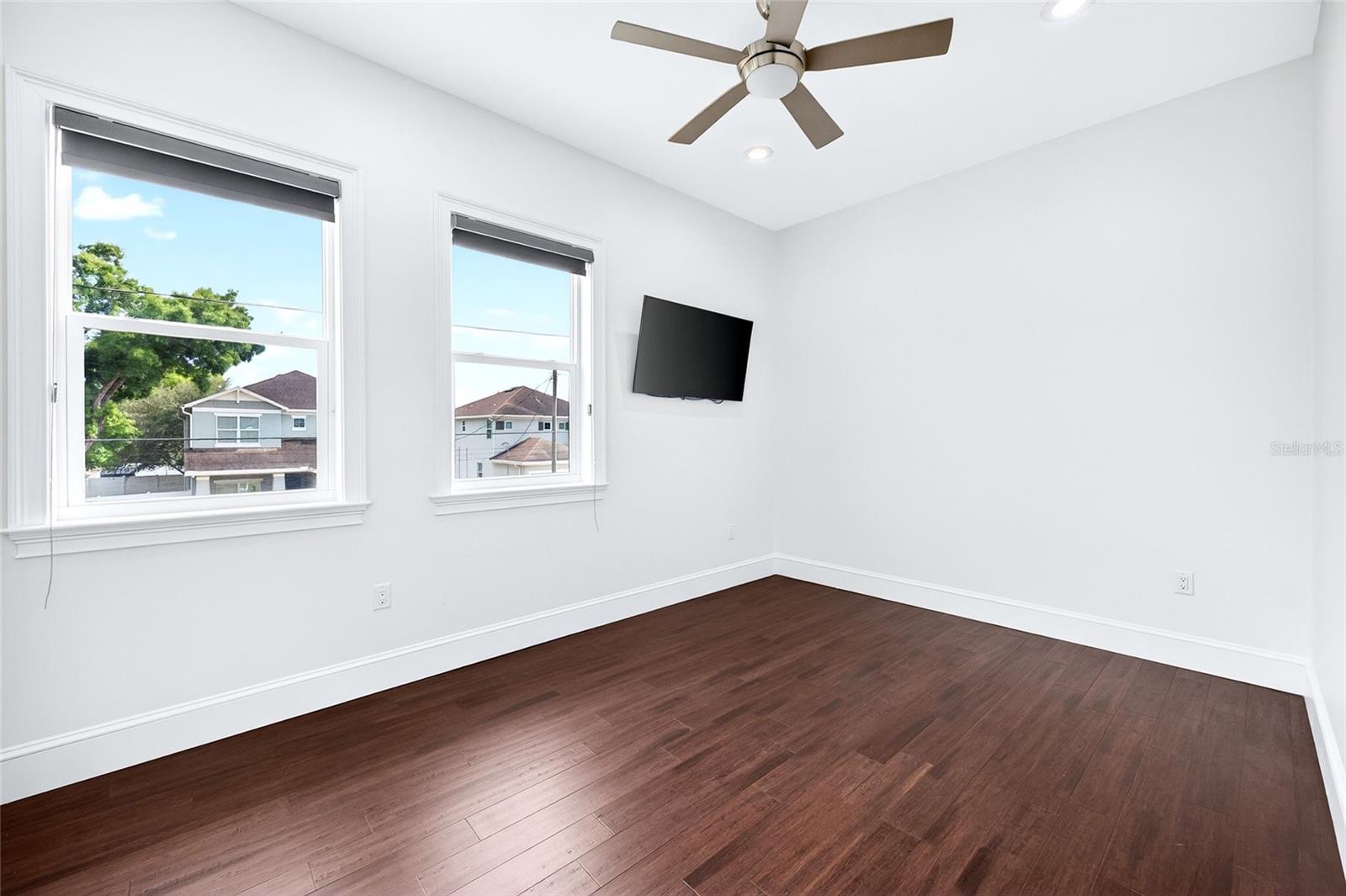 OAKLYN - Residential