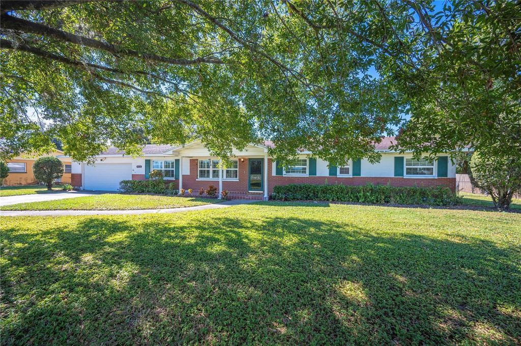 Photo of 4613 Coronet Road, Plant City, FL 33566 (MLS # L4957273)