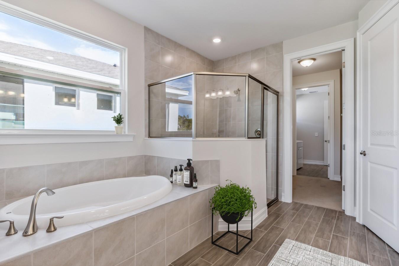 CORAL LAKES - CORAL CREEK - Residential