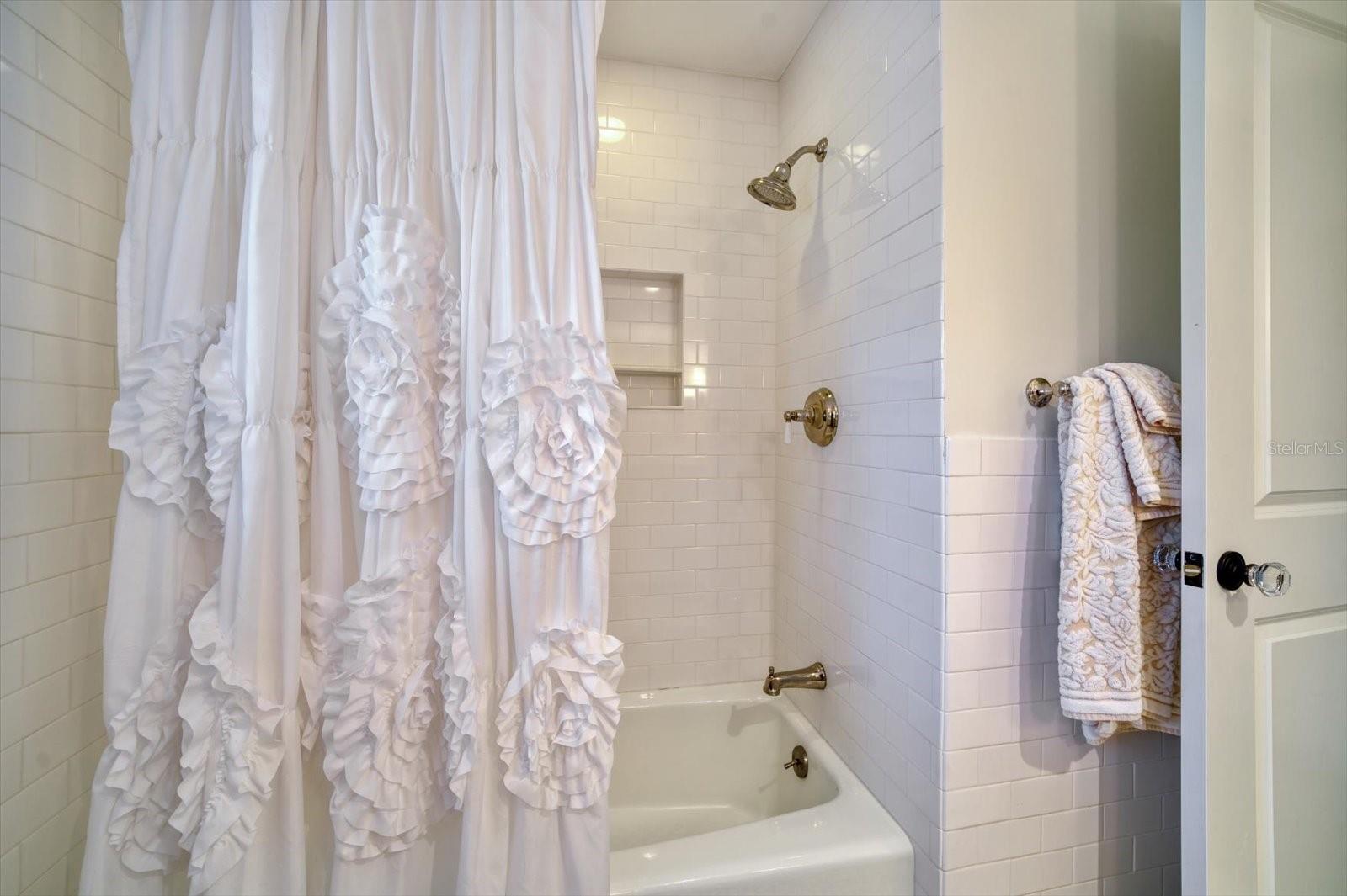 STUART GROVE REVISED PLAN OF - Residential