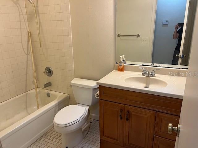 4921 NW 37TH DRIVE