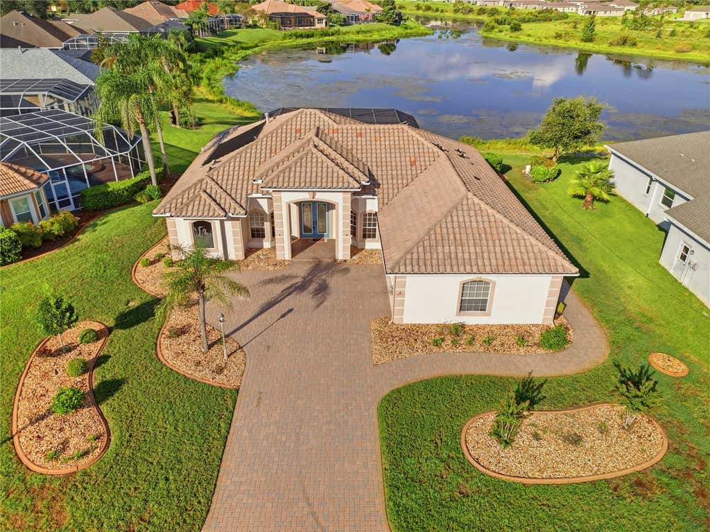 Photo of 9271 Westshore Drive, Weeki Wachee, FL 34613 (MLS # W7888916)