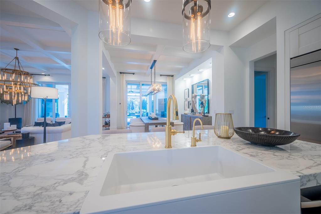 LAKE CLUB PH II - Residential