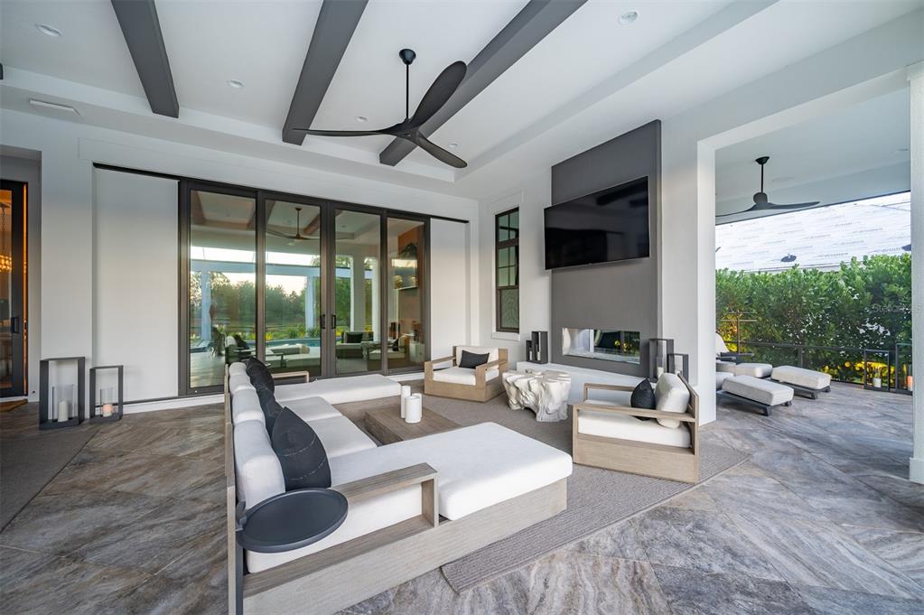 LAKE CLUB PH II - Residential