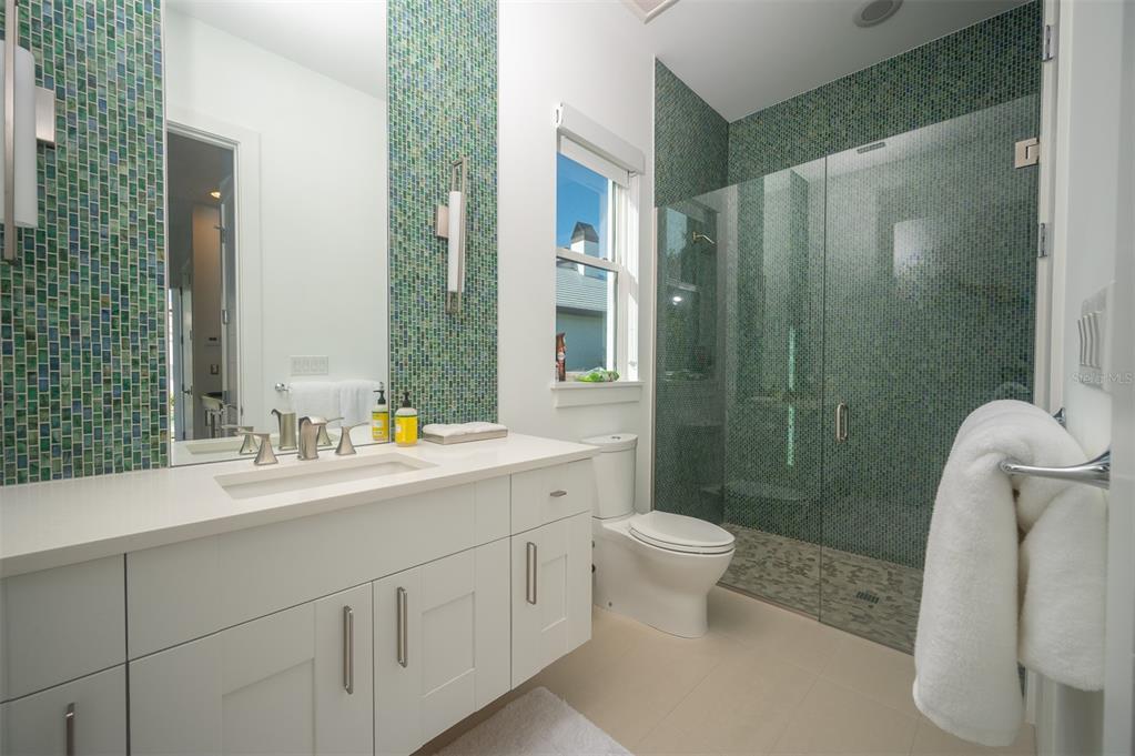 LAKE CLUB PH II - Residential